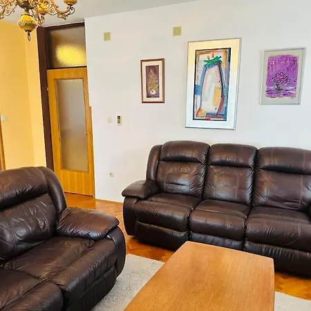 Apartment Grandi *