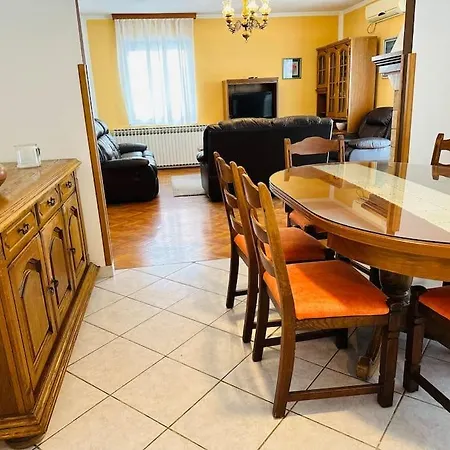 Grandi Apartment *