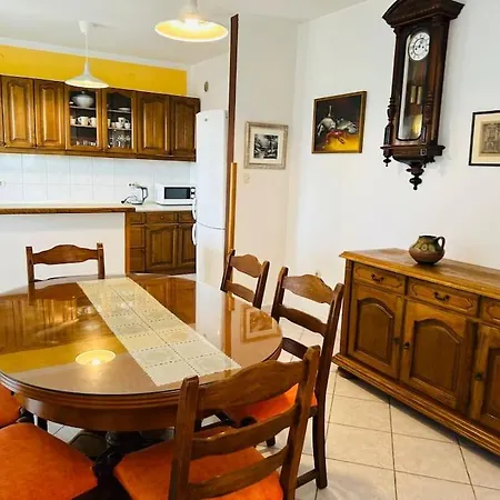 Apartamento Grandi